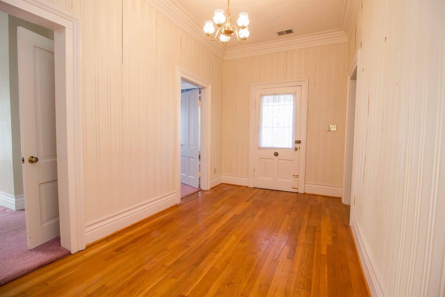 608 Elizabeth Ct