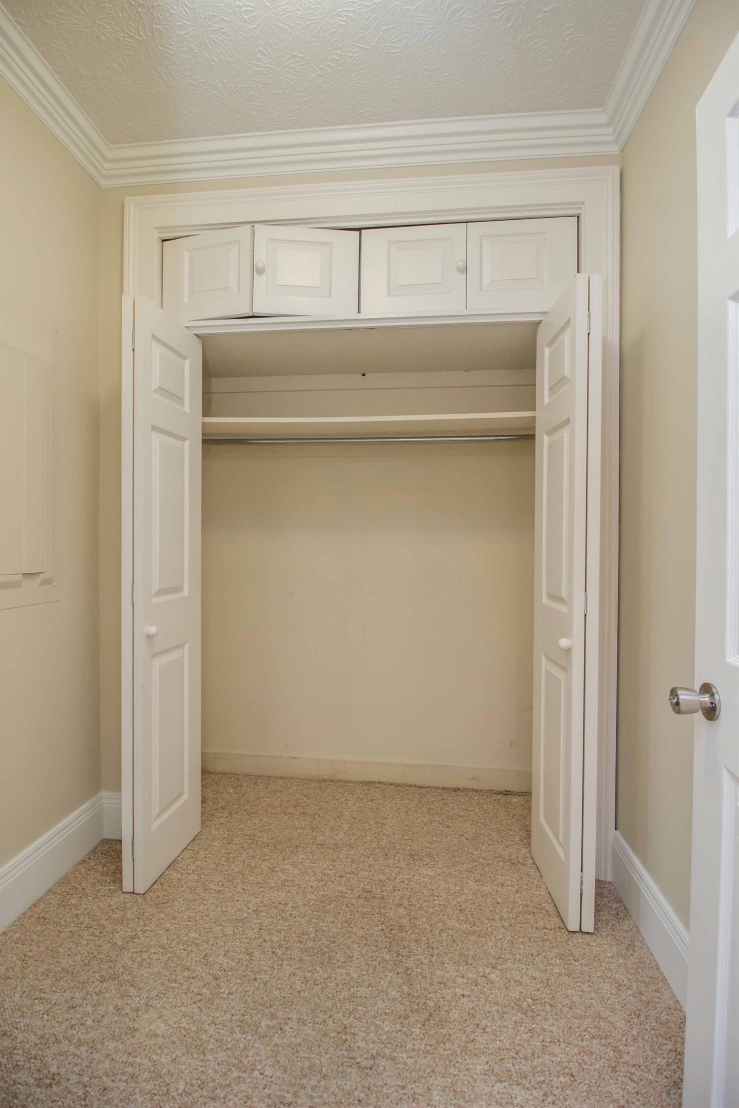 608 Elizabeth Ct