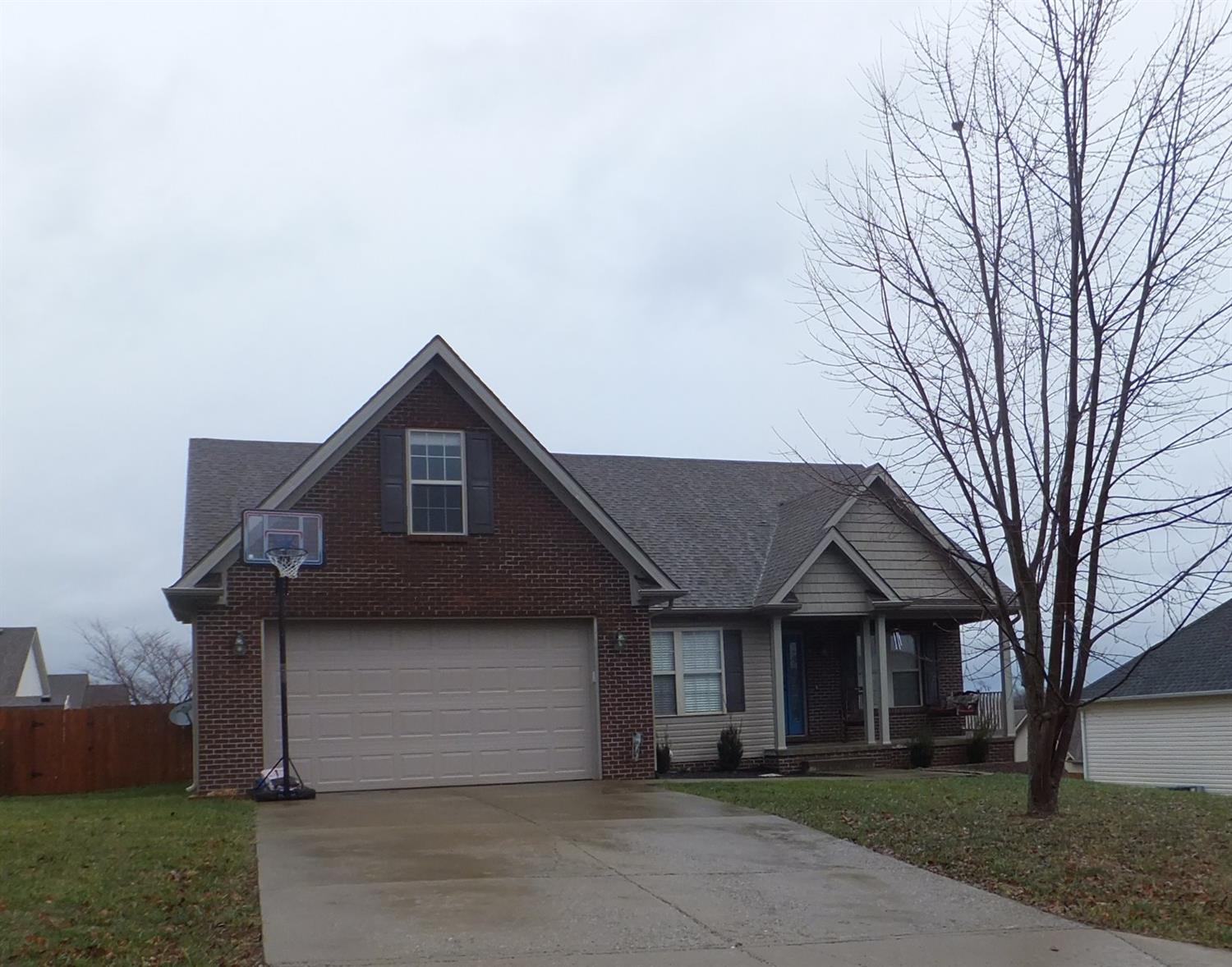 511 Applewood Ln