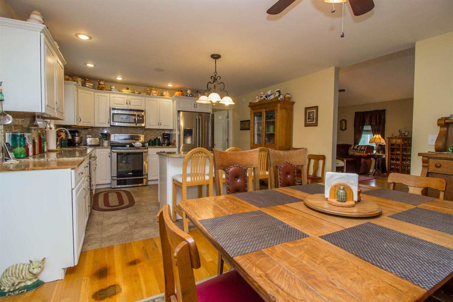 For Sale: 471 Locust Fork Rd Stamping Ground, KY 40379