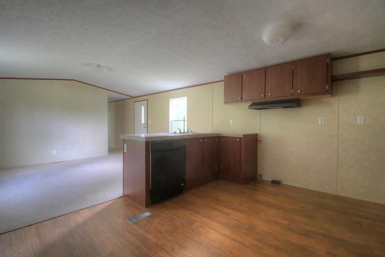 1029 Highway 1569