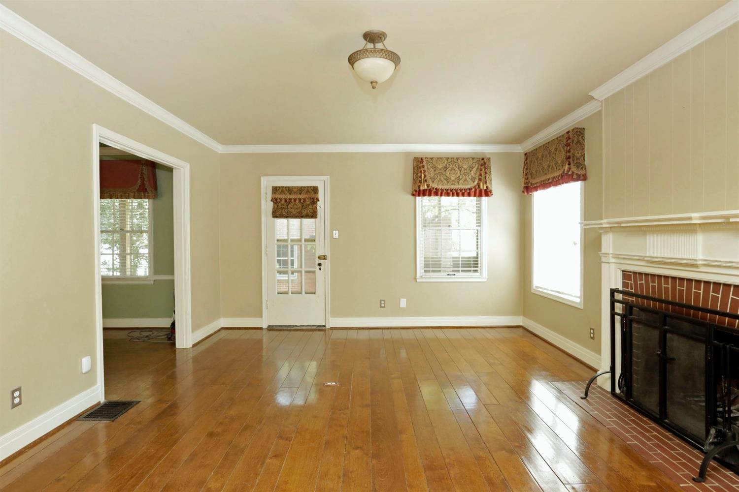 425 Hart Rd
