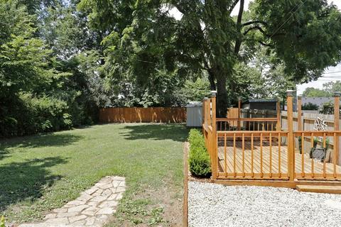 809 Oak Hill Dr