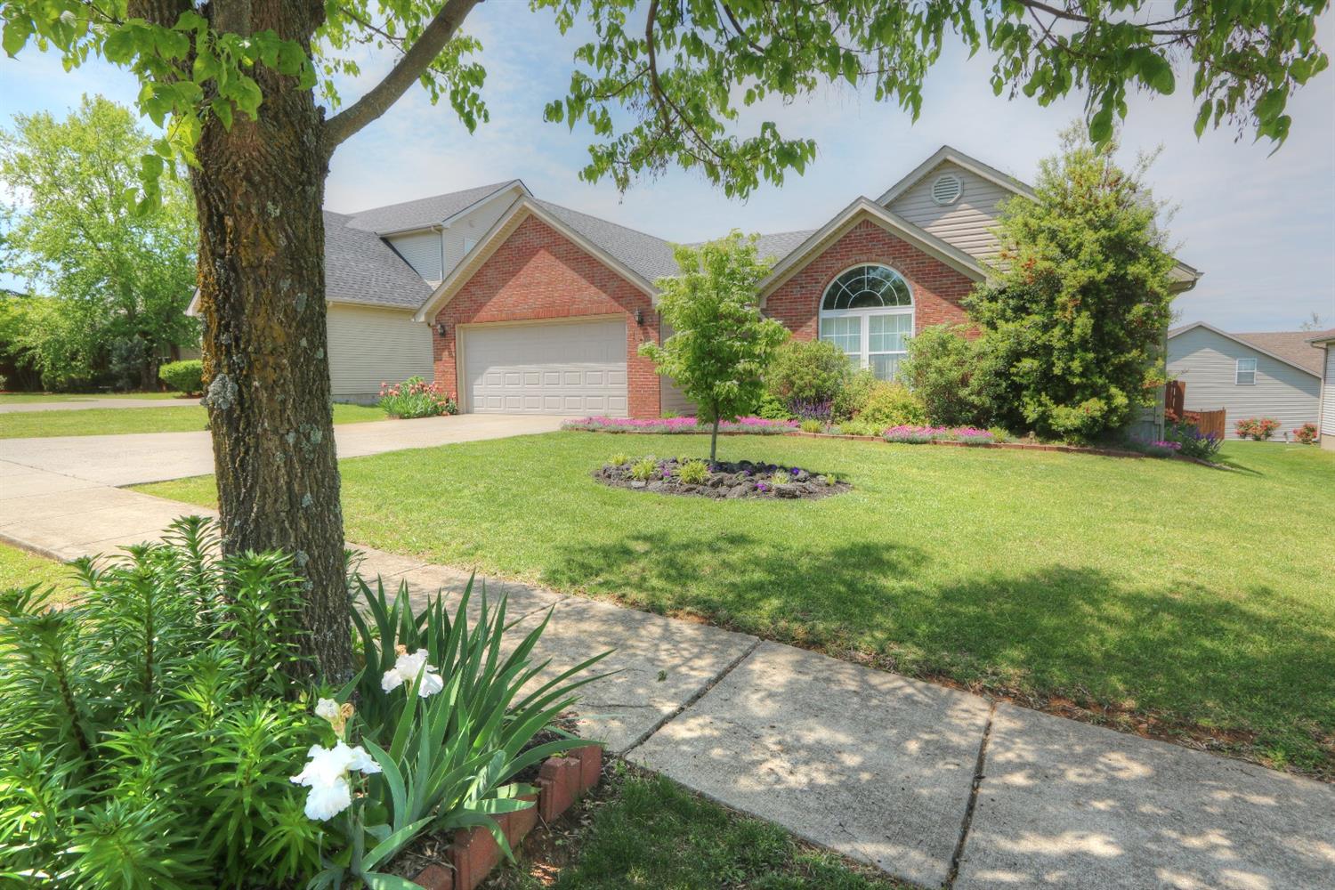 161 Towne Center Dr