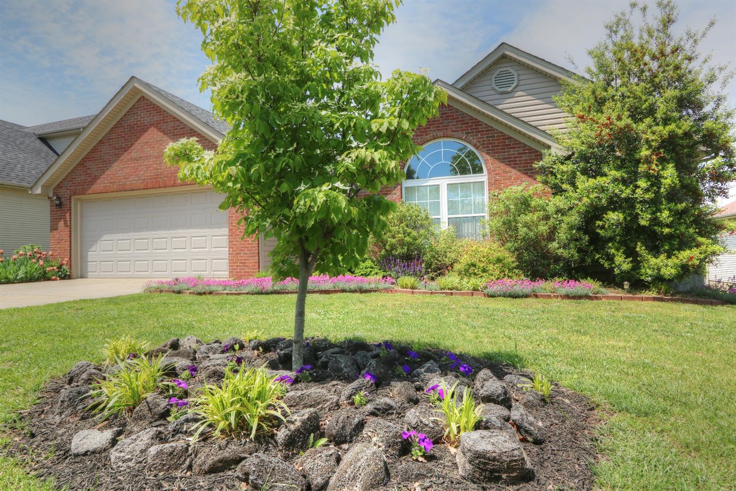 161 Towne Center Dr