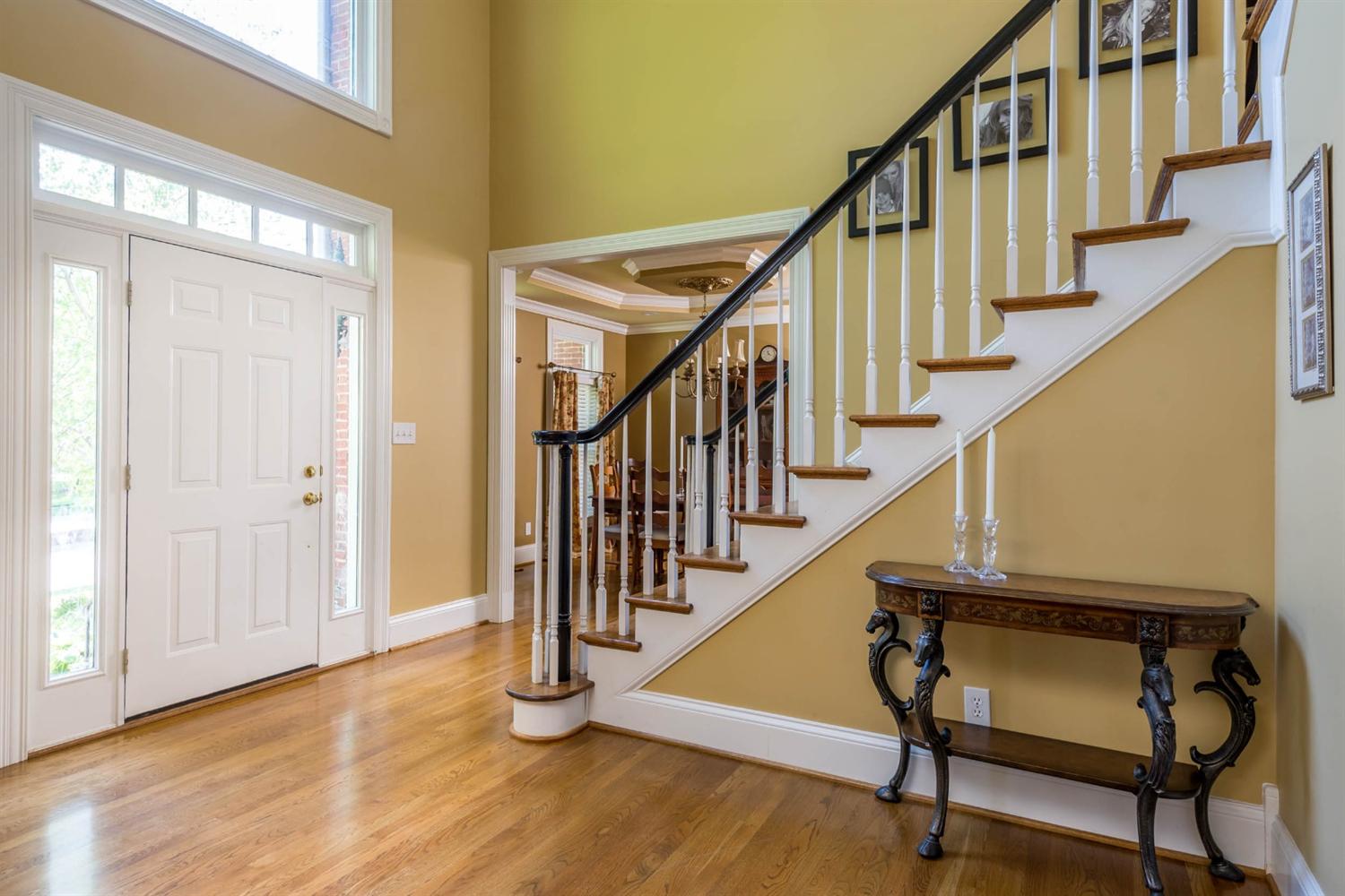 For Sale: 1300 Smyrna Ln Lexington, KY 40513