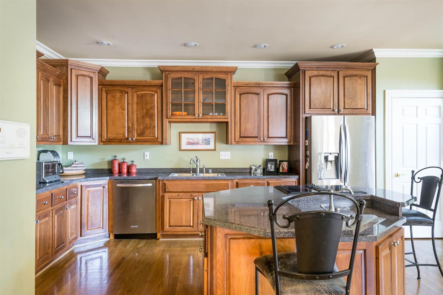 For Sale: 1300 Smyrna Ln Lexington, KY 40513