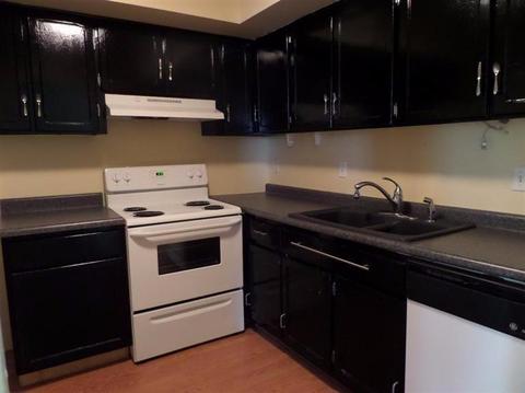 840 Malabu Dr #211