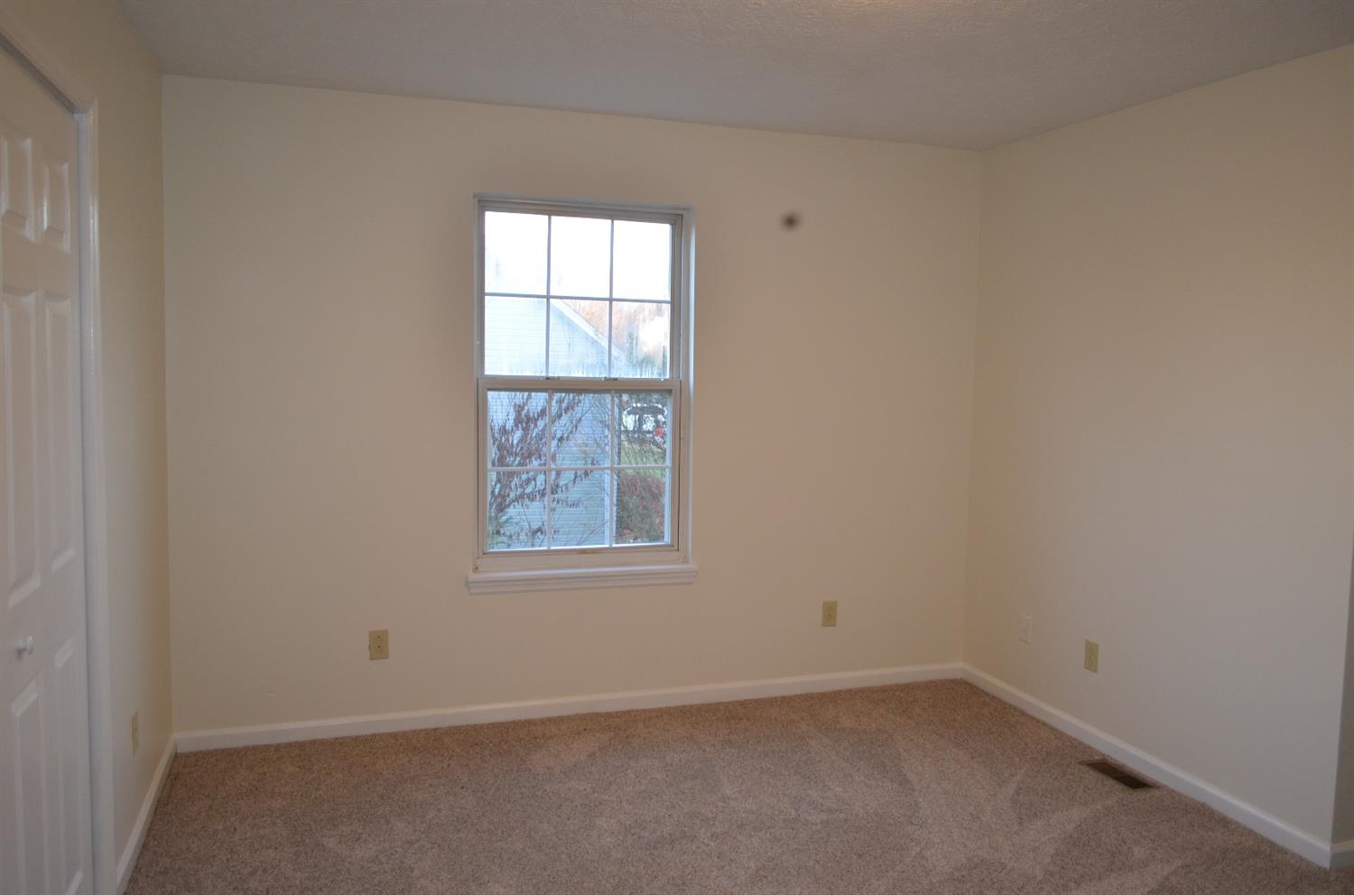 332 Green Fields Ln