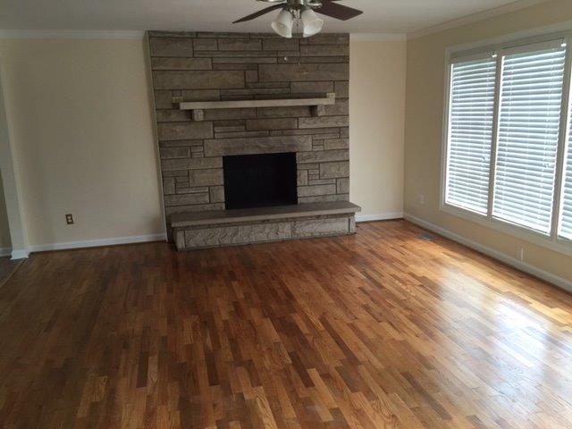 406 College Park Dr