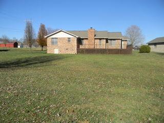 39 Emerald Dr