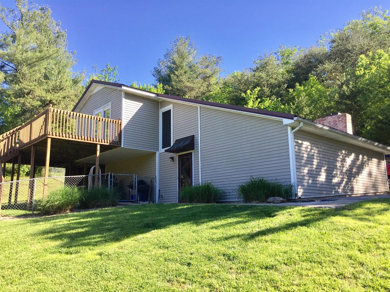503 Fields Ln