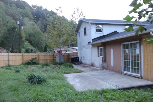 258 Short Ln