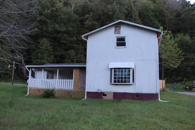 258 Short Ln
