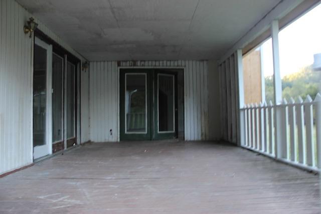 258 Short Ln