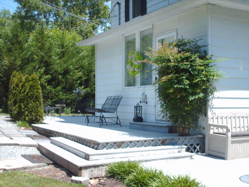 502 Worchester Ave