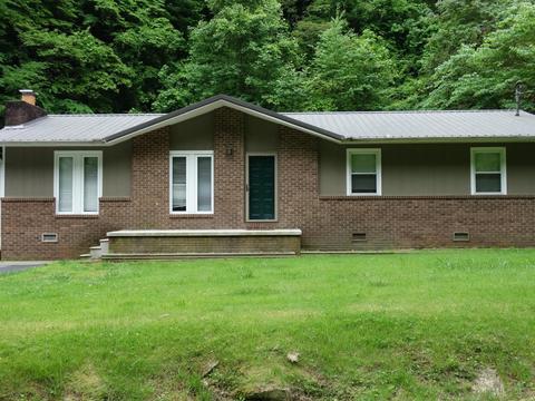 133 Rose Ln