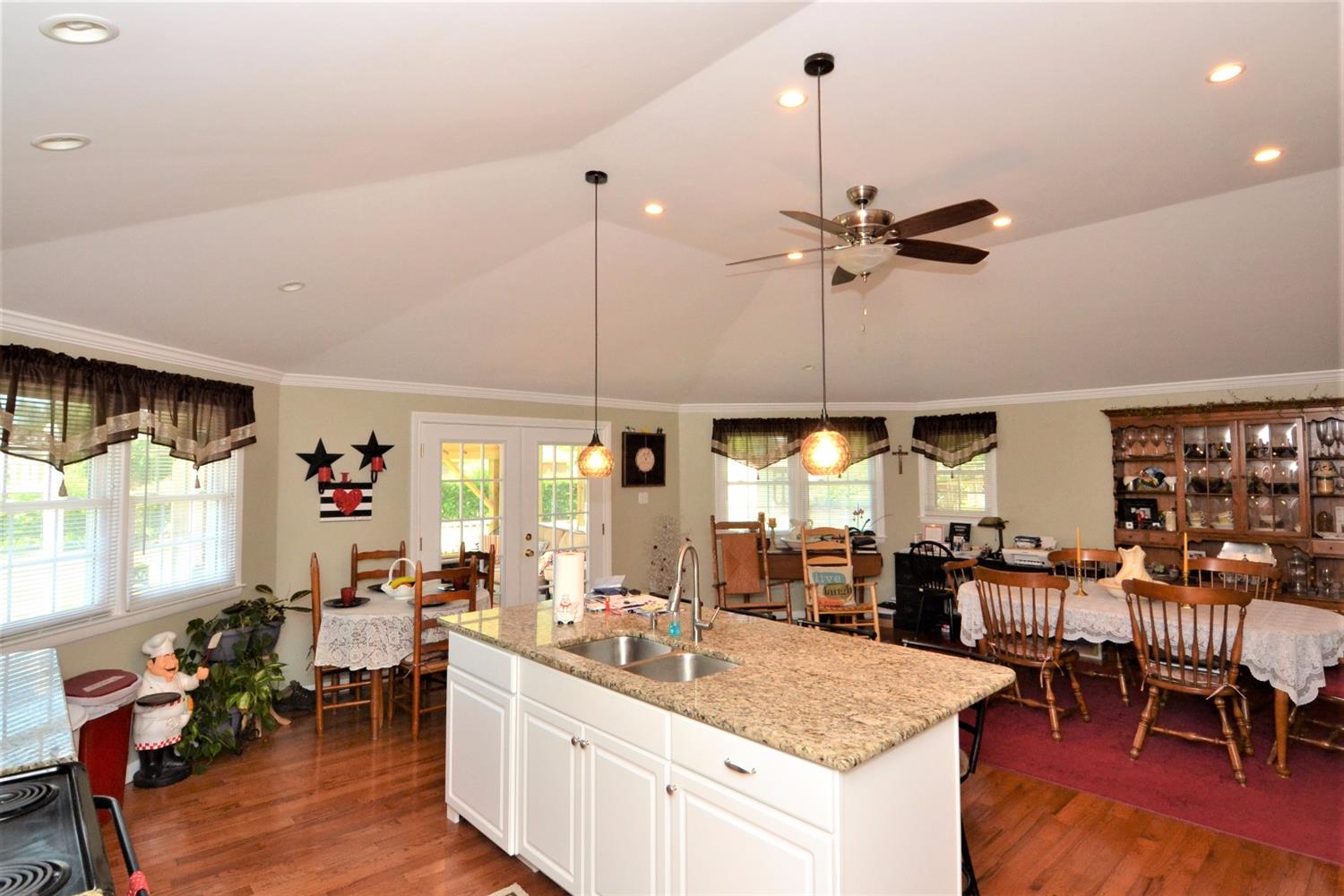 400 N Dividing Ridge Rd
