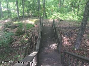 For Sale: 8 Twin Oaks Dr Mammoth Cave, KY 42259
