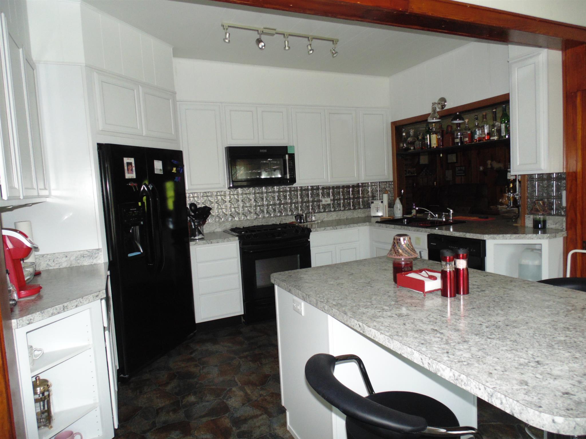 For Sale: 16507 Dawson Rd Dawson Springs, KY 42408