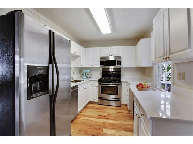 535 Metairie Lawn Dr
