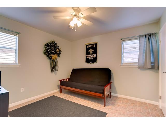 600 Aris Ave