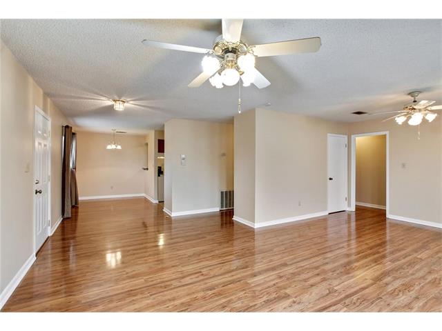 513 Diplomat St