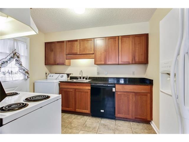 513 Diplomat St