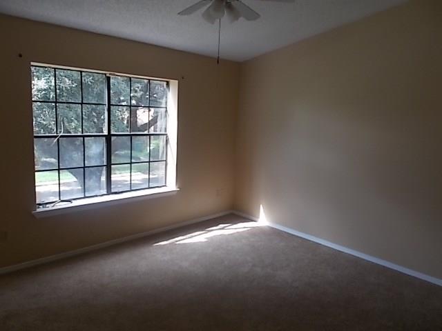 2407 Oxford Pl