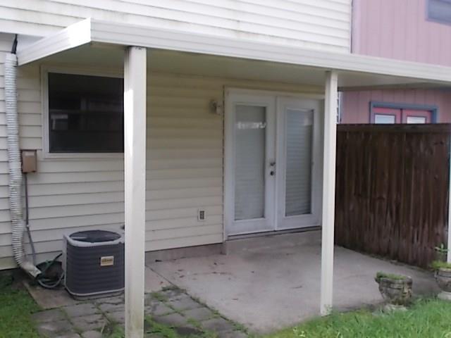 2407 Oxford Pl