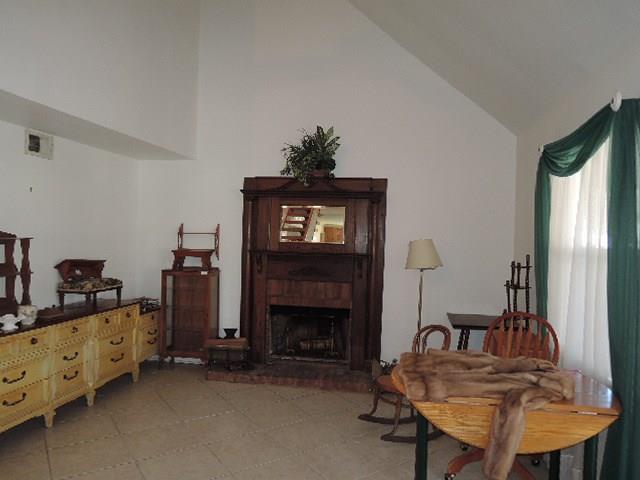 3502 E Louisiana State Dr