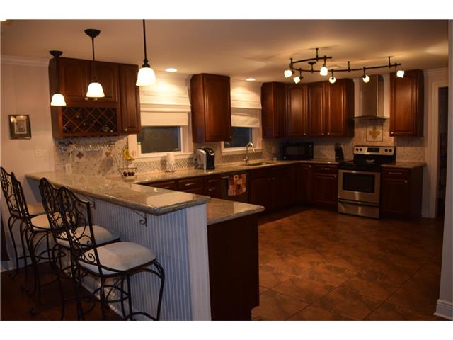 For Sale: 1489 Pressburg St New Orleans, LA 70122