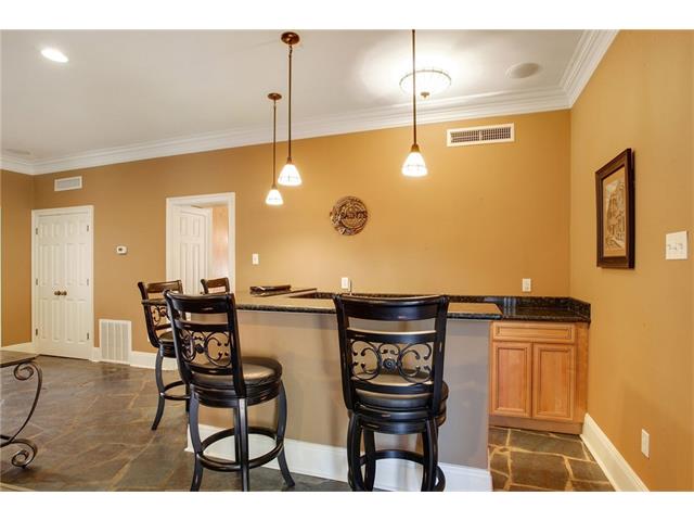 5628 Cherlyn Dr