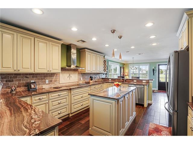 6494 Pontchartrain Blvd