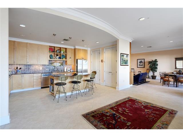 232 Lake Marina Ave #2-C