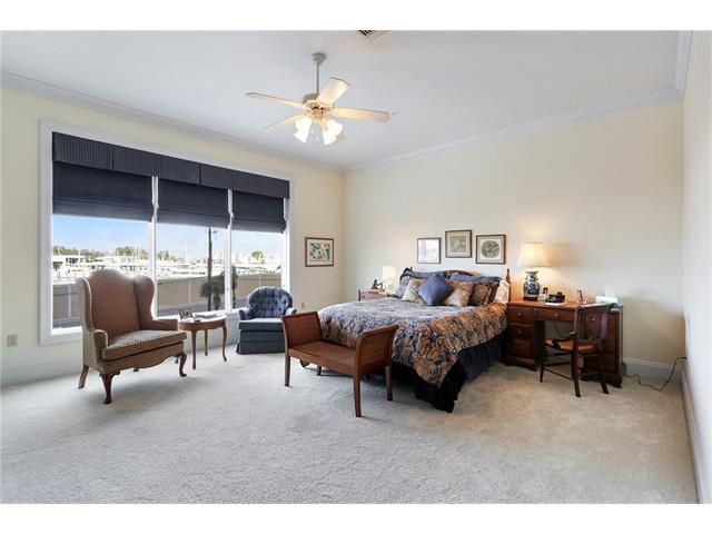 232 Lake Marina Ave #2-C