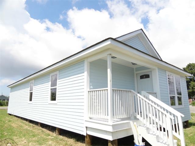 For Sale: 3331 Clouet St New Orleans, LA 70126