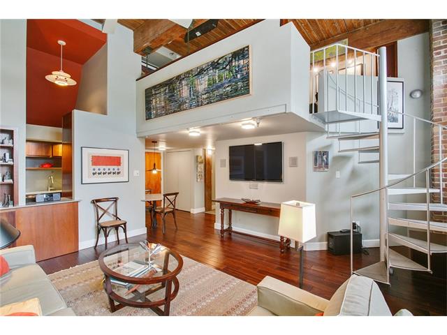 1107 S Peters St #226