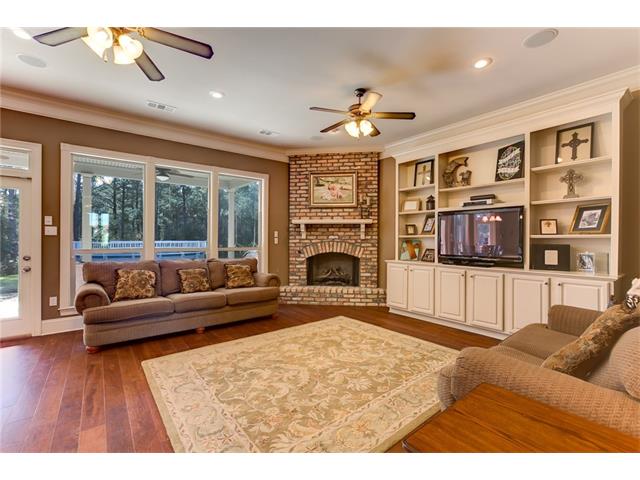 14000 Riverlake Dr