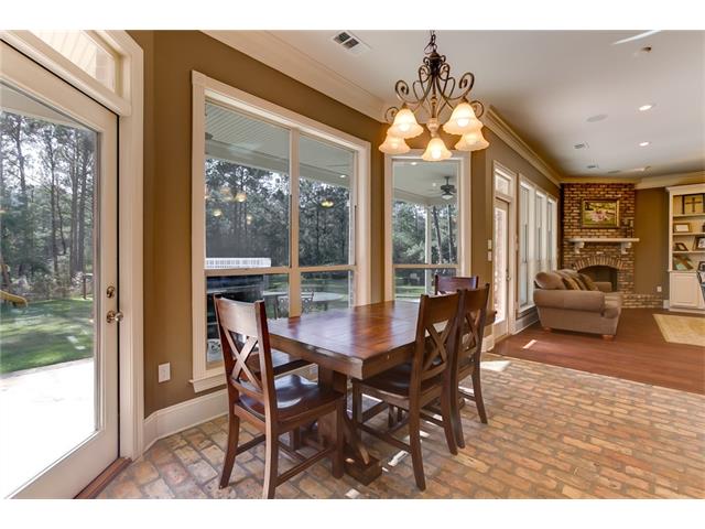 14000 Riverlake Dr