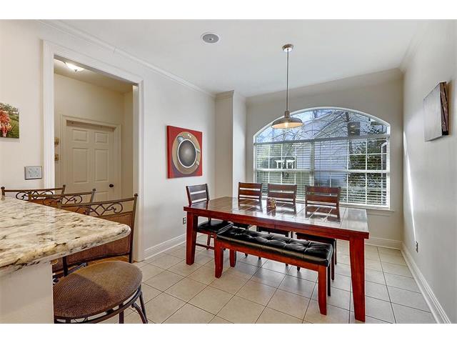 918 Beau Chene Dr