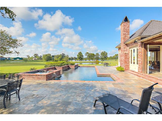 For Sale: 21506 Turkey Creek Dr Baton Rouge, LA 70817