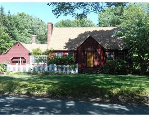 7 Rocky Brook Dr