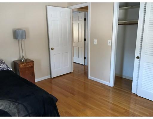 111 Hillcrest Cir