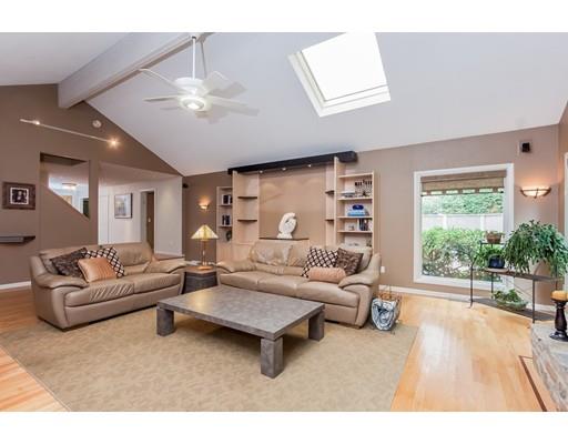 85 Tennyson Dr