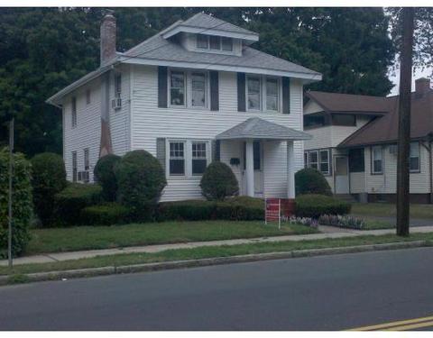 781 White St