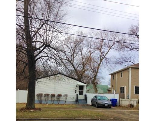 209 Island Pond Rd