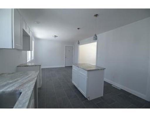 26 Meadowbrook Rd