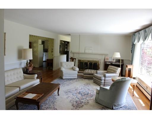 23 Warfield Rd