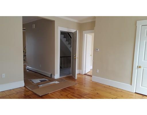 32 Pinebrook Ln